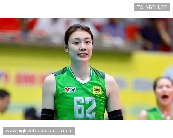 中国女排力克日本队晋级亚锦赛决赛 陈佩妍表现亮眼助力球队逆袭 中国女排力克日本队晋级亚锦赛决赛 陈佩妍表现亮眼助力球队逆袭