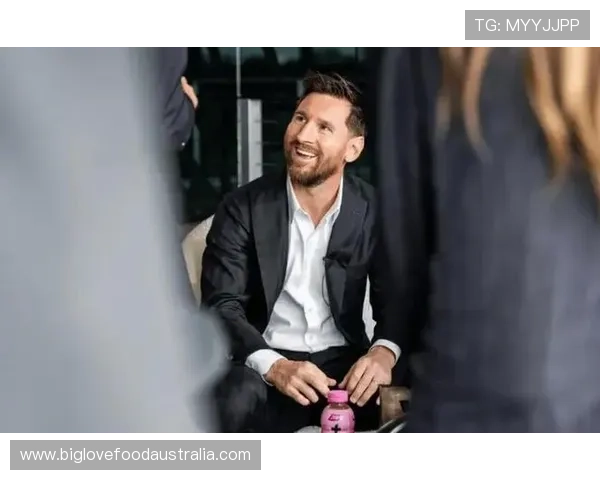 梅西回归巴萨引发球迷热议 俱乐部高层确认签约已达成 梅西回归巴萨引发球迷热议 俱乐部高层确认签约已达成