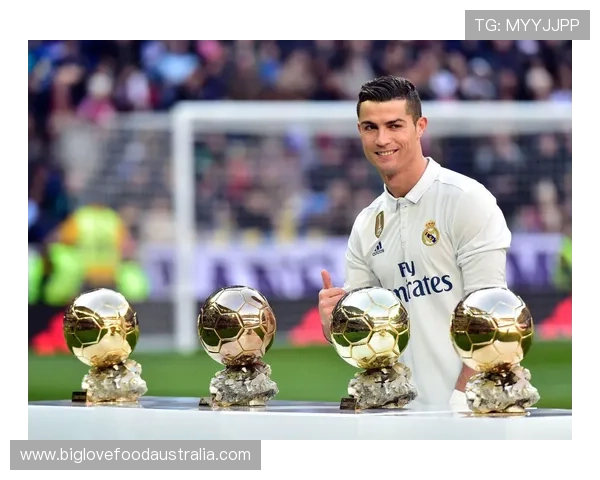 网球赛场风云再起:新星崛起,老将退役,2025赛季精彩回顾与展望 网球赛场风云再起:新星崛起,老将退役,2025赛季精彩回顾与展望