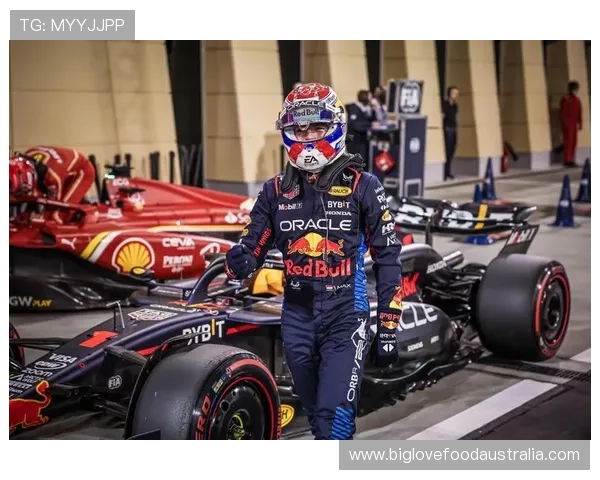 F1赛季最新动态:车队竞争激烈 新技术引领未来比赛发展趋势 F1赛季最新动态:车队竞争激烈 新技术引领未来比赛发展趋势