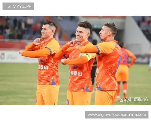 国家队在激烈对决中展现顽强斗志夺得关键胜利巩固世界领先地位势 国家队在激烈对决中展现顽强斗志夺得关键胜利巩固世界领先地位势